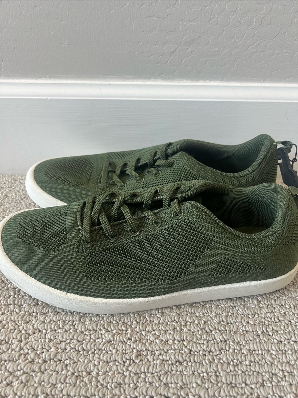 George Men's Knit Sneakers size8 NWT $15